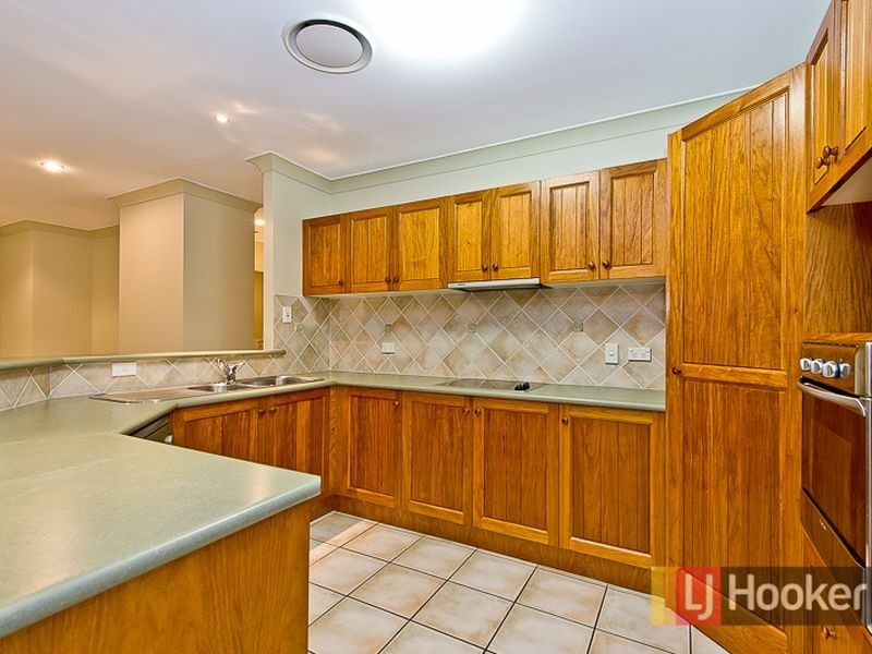 11 Kettleton Close, Bridgeman Downs QLD 4035