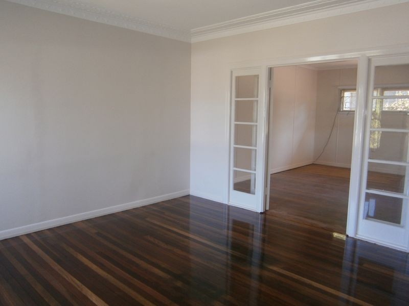 6 Taabinga Street, Wavell Heights QLD 4012
