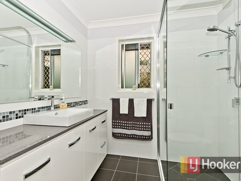 4 Colvillea Close, Carseldine QLD 4034