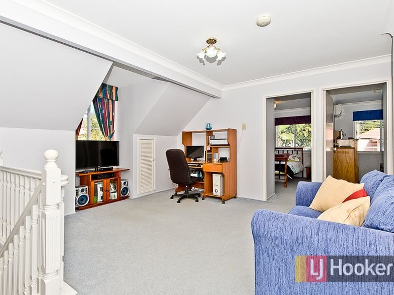 4 Colvillea Close, Carseldine QLD 4034