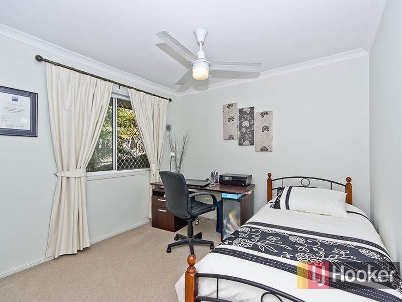 5 Red Deer Court, Chermside West QLD 4032