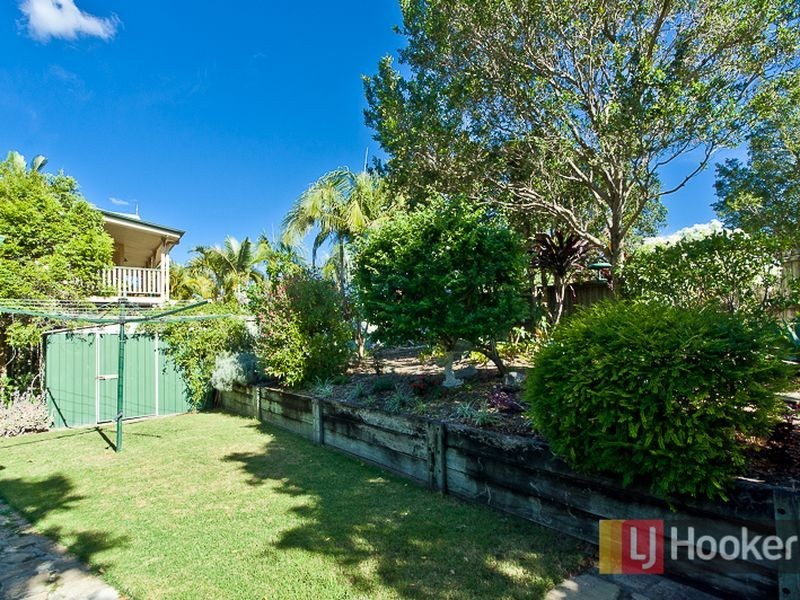 5 Red Deer Court, Chermside West QLD 4032