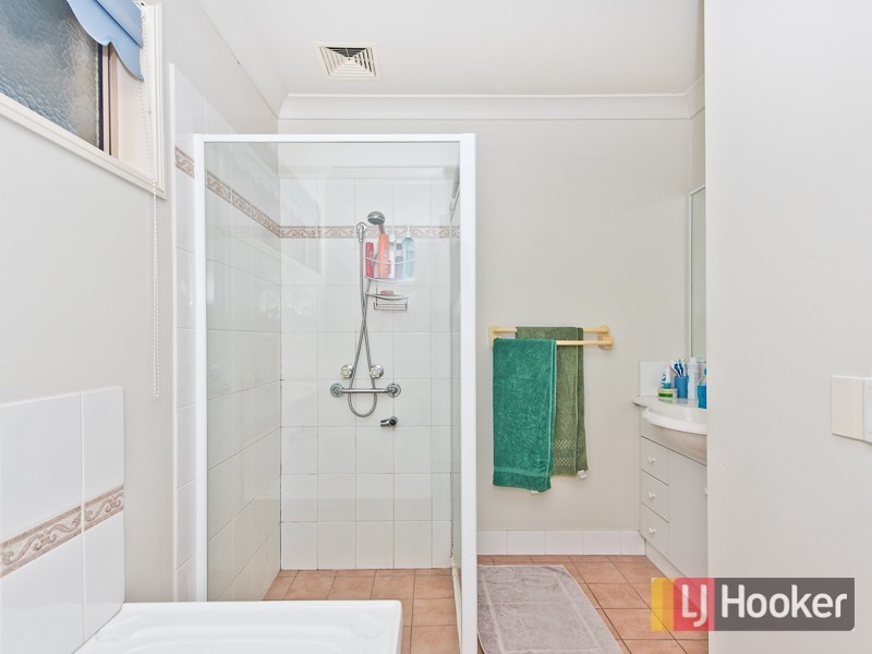 2/9 Lavender Place, Fitzgibbon QLD 4018