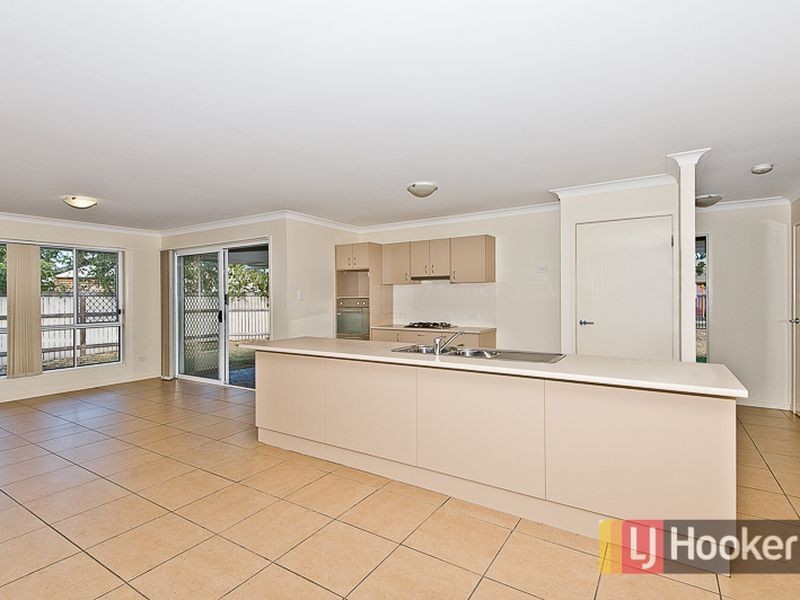 5 Adam Street, Beachmere QLD 4510