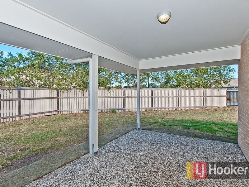 5 Adam Street, Beachmere QLD 4510