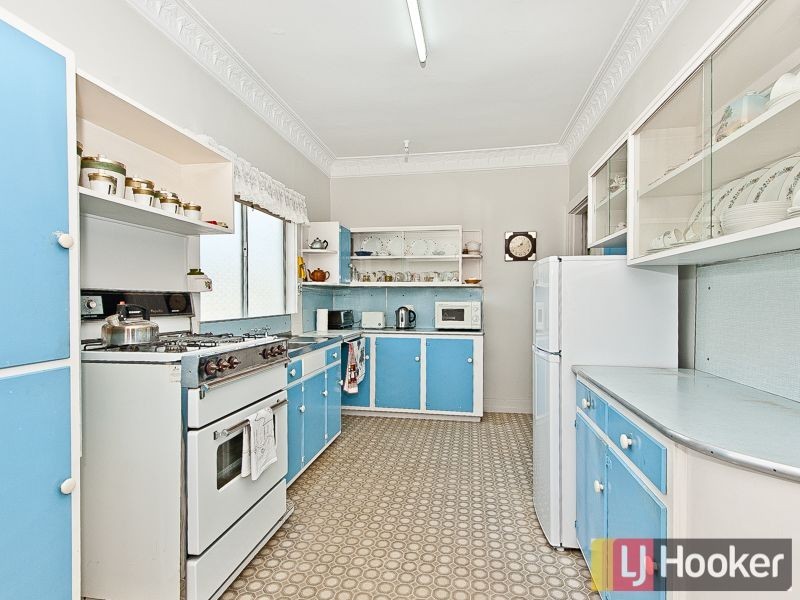 15 Bowd Parade, Wavell Heights QLD 4012