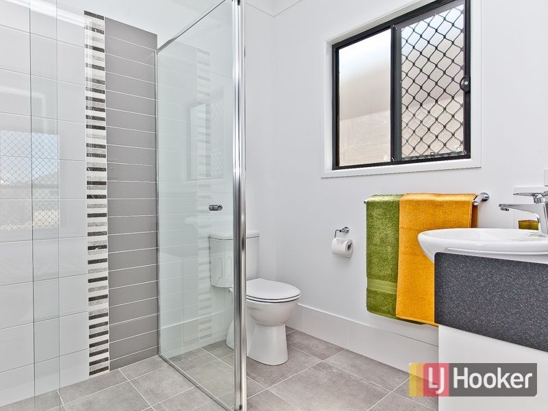 16 Watarrka Avenue, Fitzgibbon QLD 4018