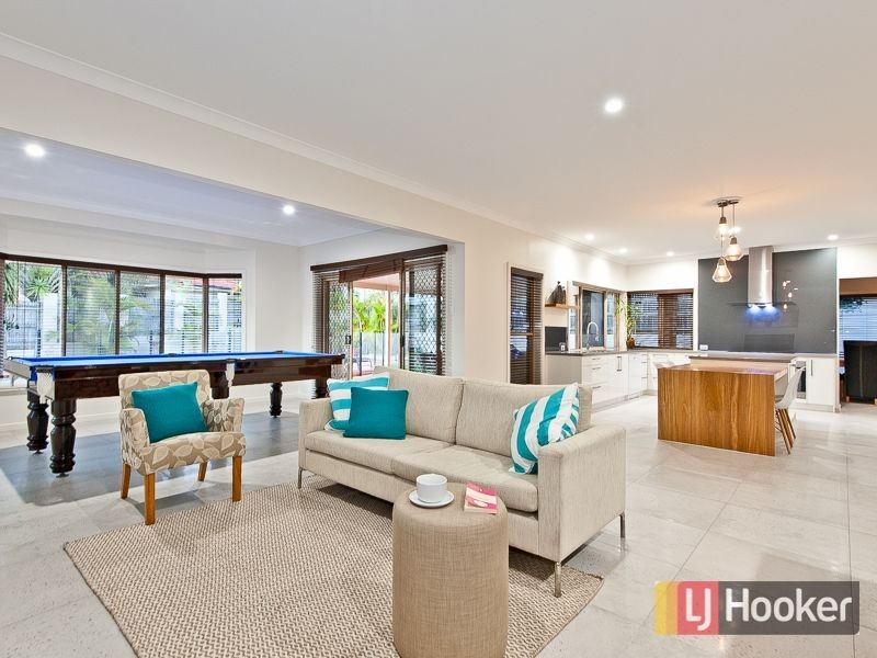 16 Constellation Crescent, Bridgeman Downs QLD 4035