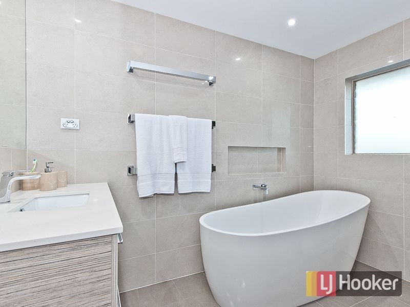 16 Constellation Crescent, Bridgeman Downs QLD 4035