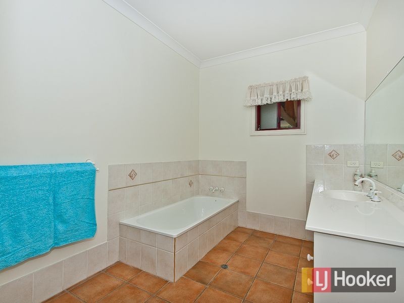 34 Shuttle Place, Bridgeman Downs QLD 4035