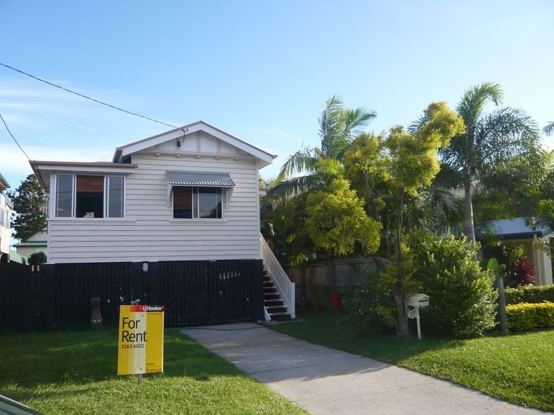 27 Eleventh Avenue, Kedron QLD 4031