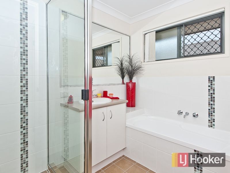 10 Yamba Close, Fitzgibbon QLD 4018