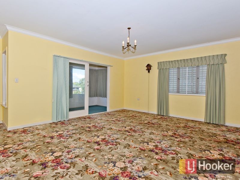2 Dumaurier Street, Chermside QLD 4032