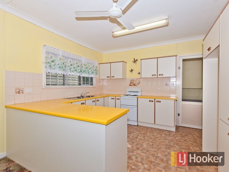 2 Dumaurier Street, Chermside QLD 4032