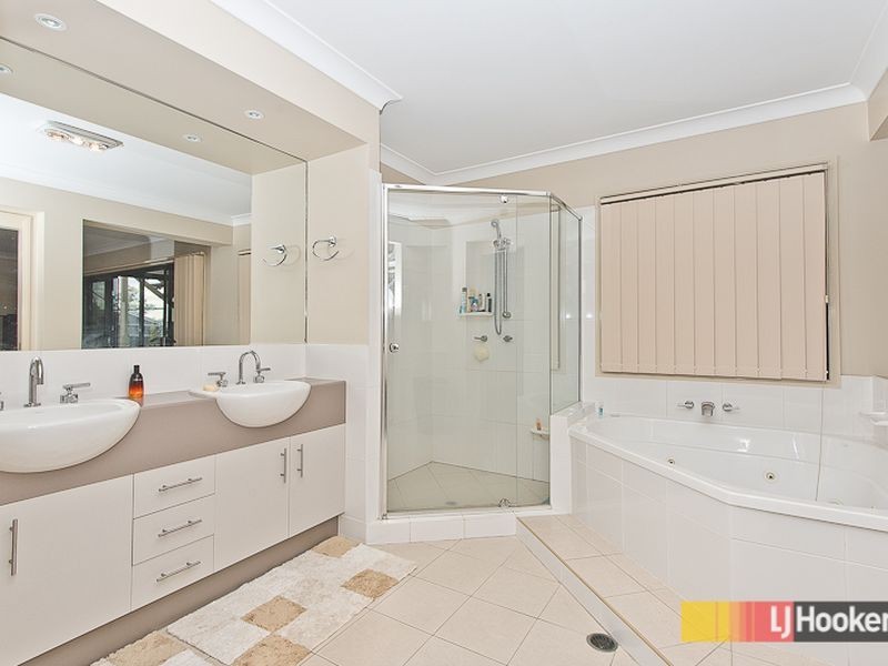 29 Yarraman Street, Arana Hills QLD 4054