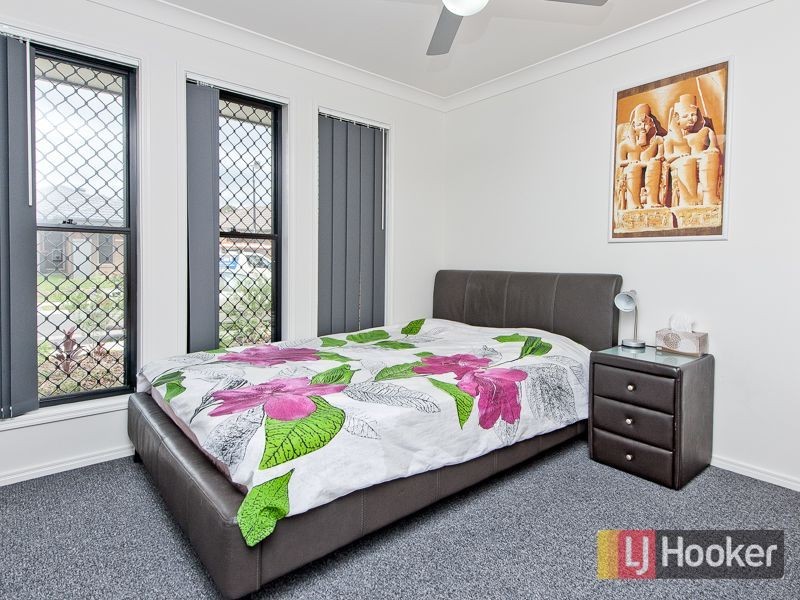 19 Watarrka Avenue, Fitzgibbon QLD 4018