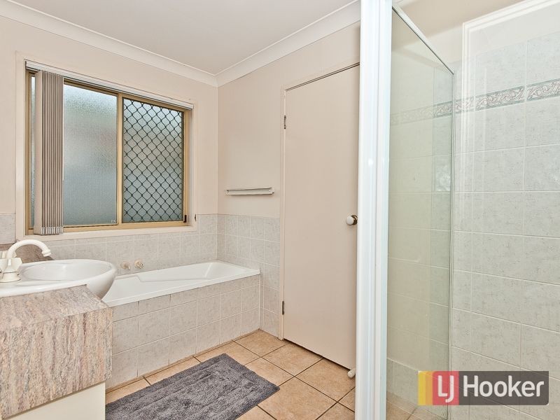 7 Violet Close, Fitzgibbon QLD 4018