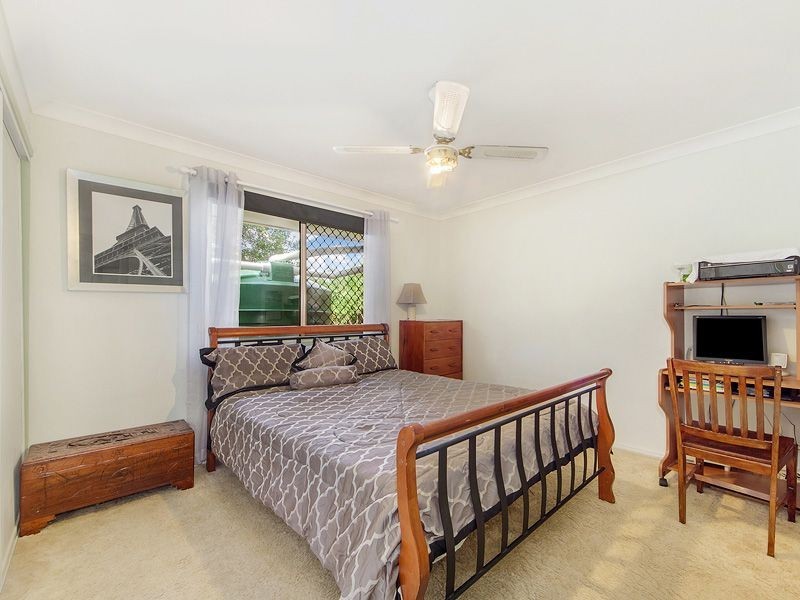 15 MacArthur Drive, Kallangur QLD 4503