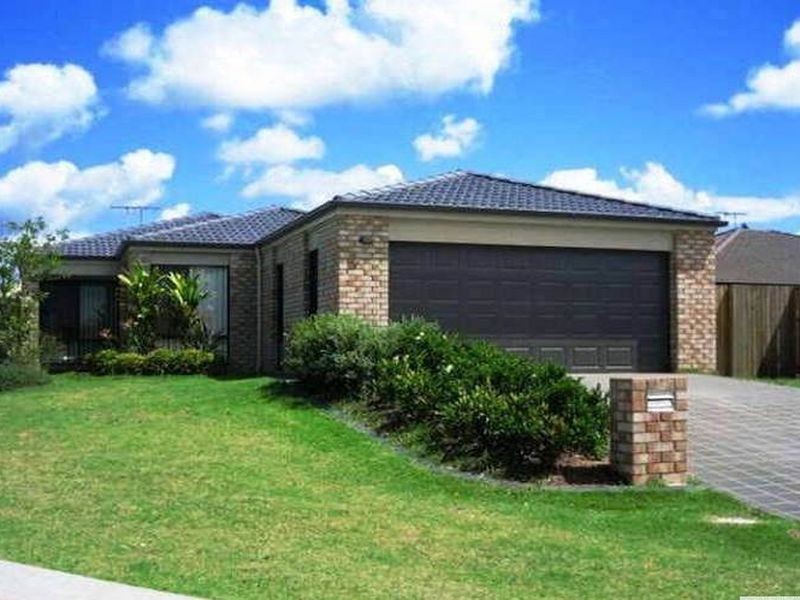 4 Waratah Circuit, Kallangur QLD 4503