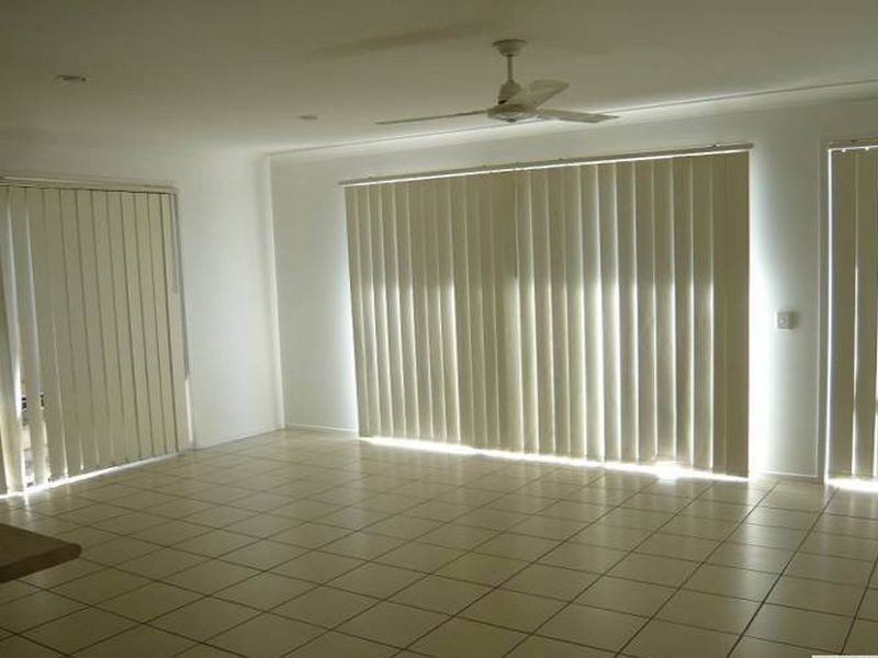 4 Waratah Circuit, Kallangur QLD 4503