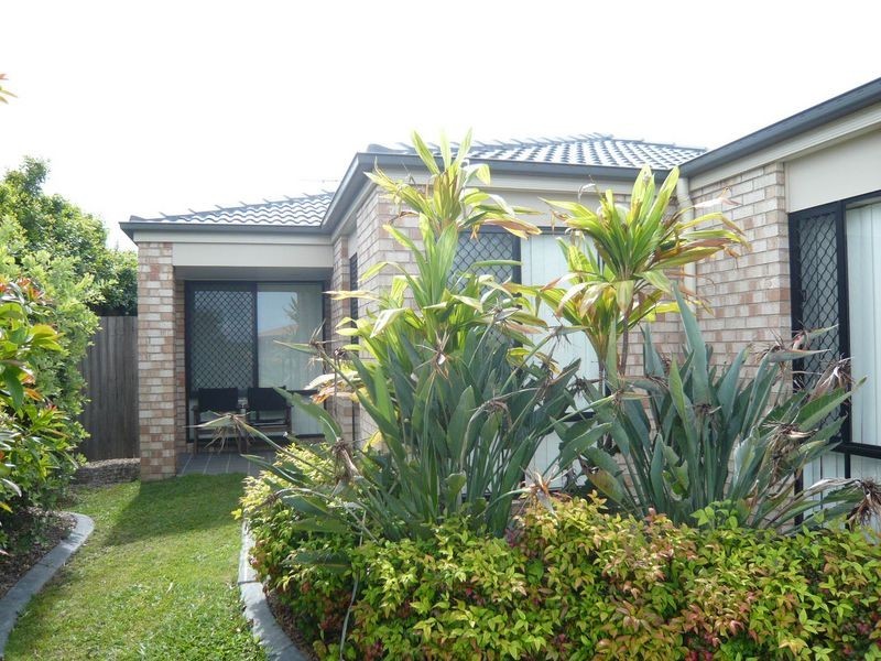 4 Waratah Circuit, Kallangur QLD 4503