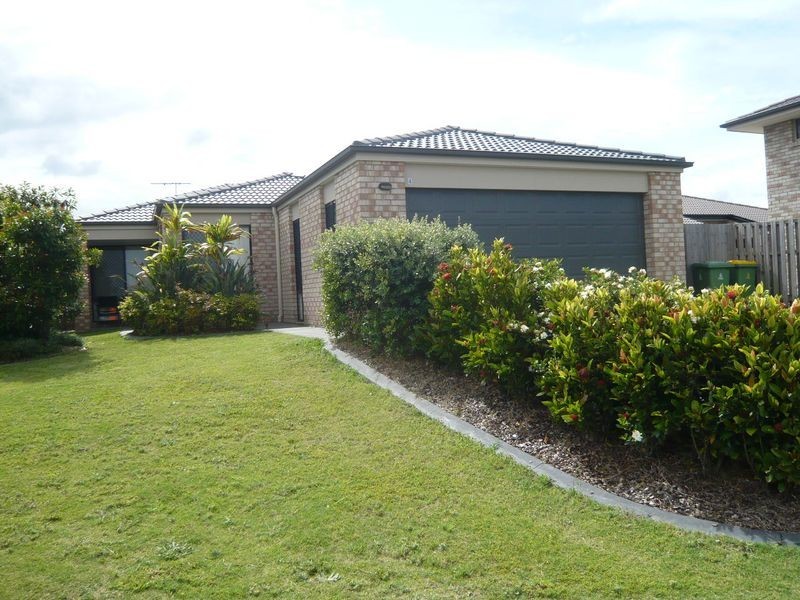 4 Waratah Circuit, Kallangur QLD 4503