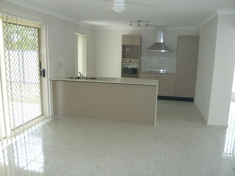 16 Pressland Street, Carseldine QLD 4034