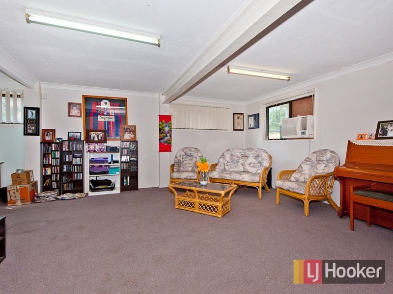 8 Maud Street, Albany Creek QLD 4035