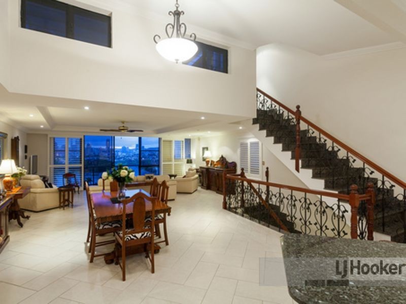 9/24 Philip Street, Hawthorne QLD 4171