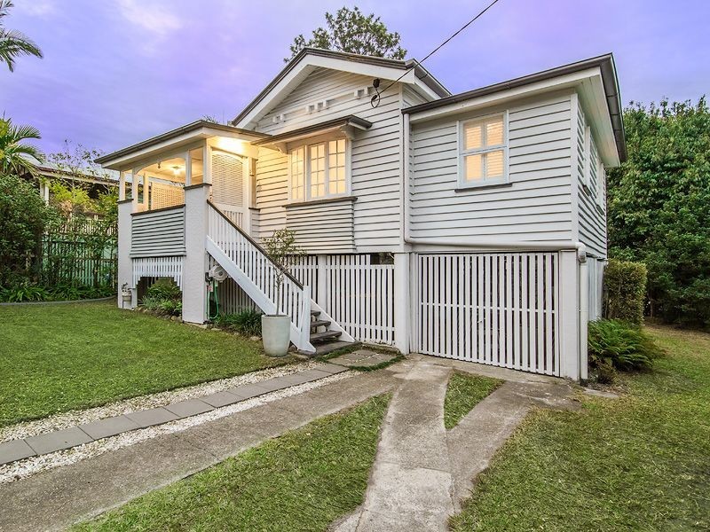 36 Oliver Street, Kedron QLD 4031