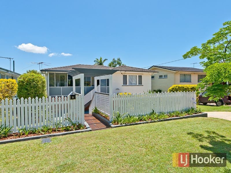 5 Bamber Street, Chermside West QLD 4032