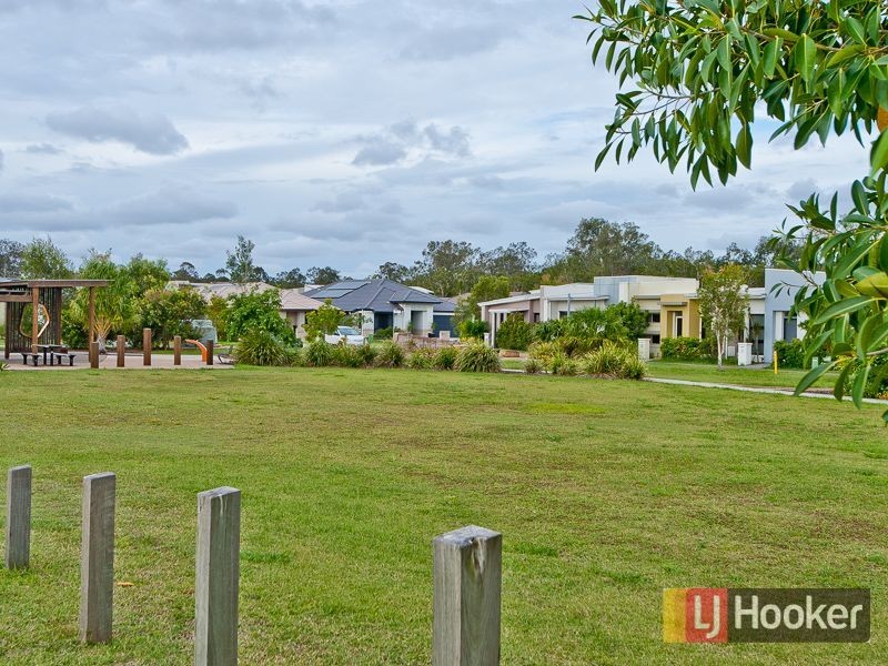 14 Hinchinbrook Avenue, Fitzgibbon QLD 4018