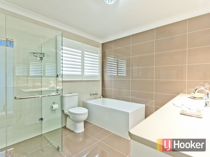 8 Orion Place, Bridgeman Downs QLD 4035