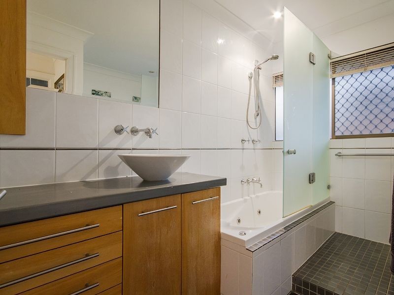 123 Graham Road, Carseldine QLD 4034