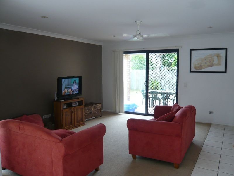 18 Diamond Avenue, Kallangur QLD 4503