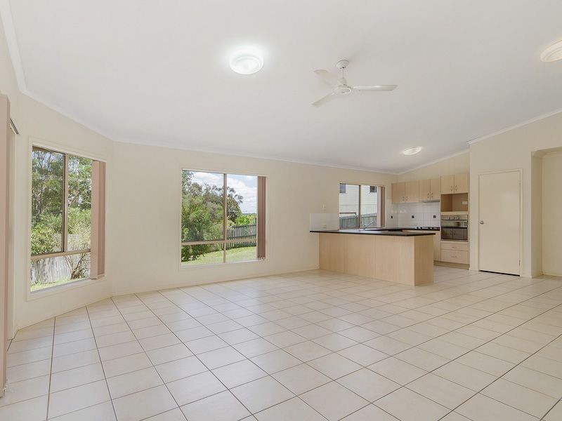 6 Chestnut Place, Warner QLD 4500