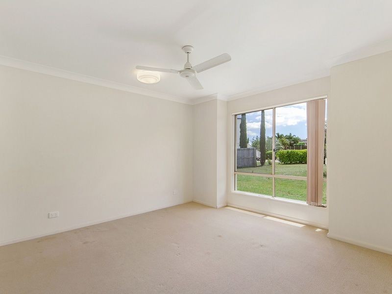6 Chestnut Place, Warner QLD 4500