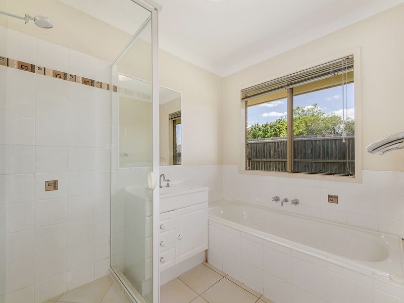 6 Chestnut Place, Warner QLD 4500
