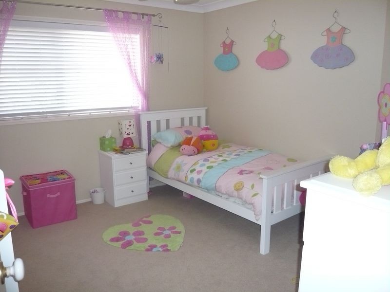 24 Chelsea Crescent, Bridgeman Downs QLD 4035