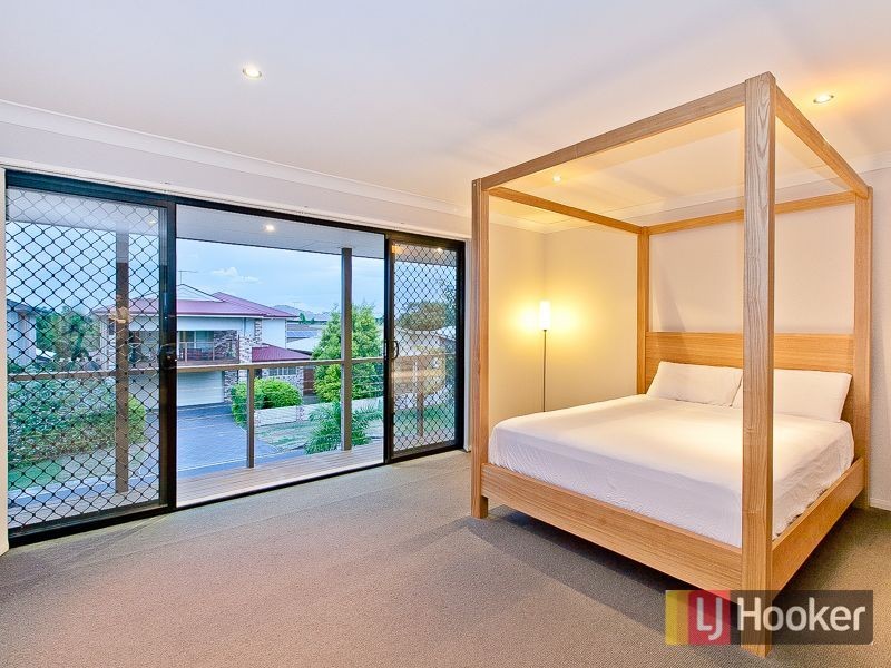 62 Caribou Crescent, Fitzgibbon QLD 4018