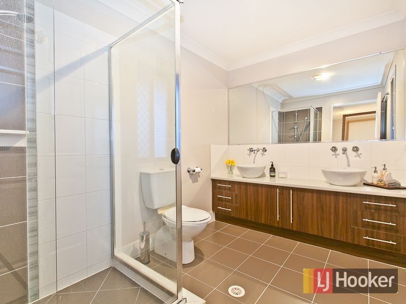 62 Caribou Crescent, Fitzgibbon QLD 4018