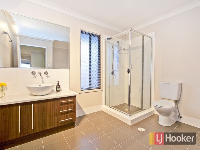 62 Caribou Crescent, Fitzgibbon QLD 4018