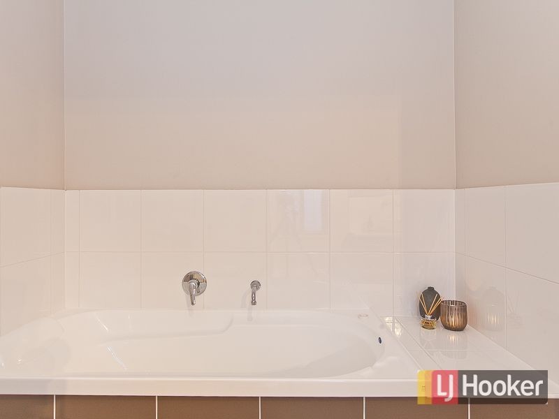 62 Caribou Crescent, Fitzgibbon QLD 4018