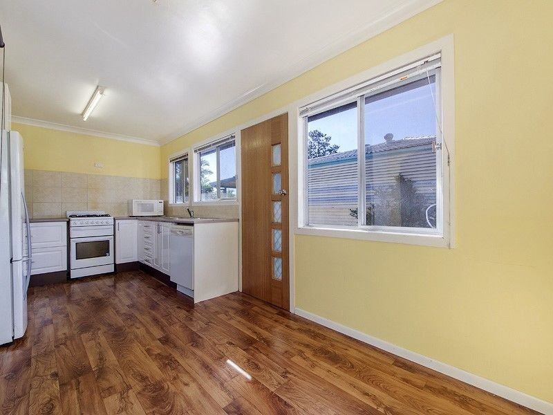 15 Cahill Street, Strathpine QLD 4500