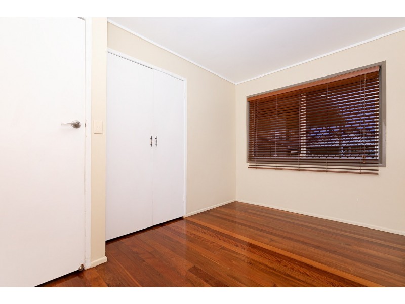 1 Lacaroo Street, Bracken Ridge QLD 4017