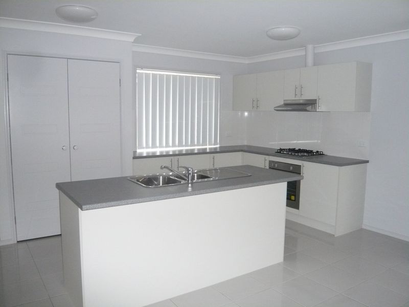 7 Ravenbourne Street, Fitzgibbon QLD 4018