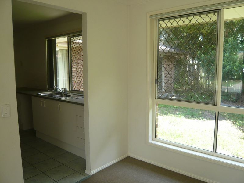 4 Jarrah Place, Fitzgibbon QLD 4018