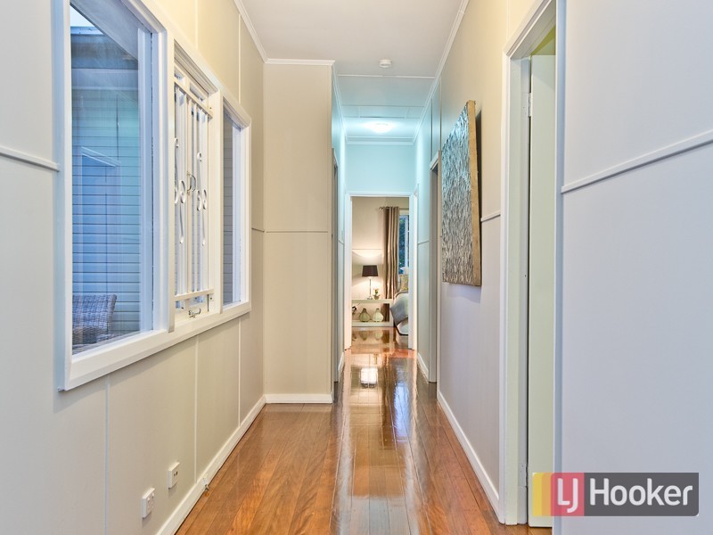 17 Eastbourne Street, Chermside West QLD 4032