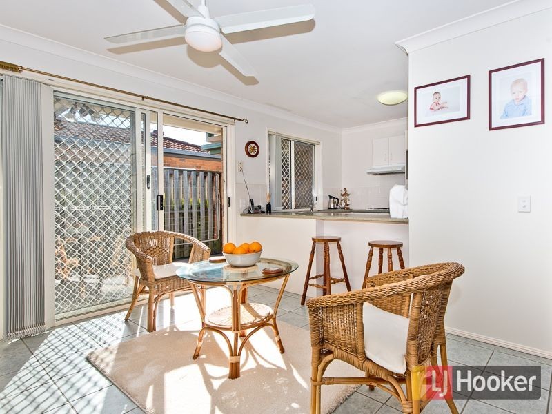 8 Azalea Crescent, Fitzgibbon QLD 4018