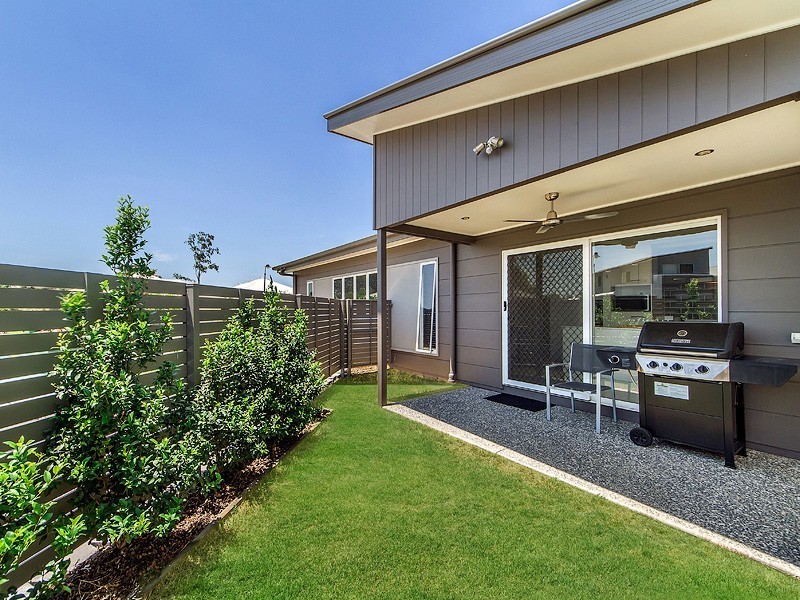 12 Blue Mountains Crescent, Fitzgibbon QLD 4018